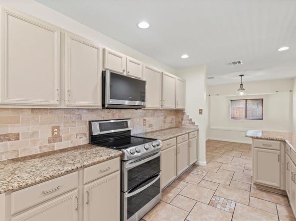 2201  Driskell Lane , Corinth Texas 76210