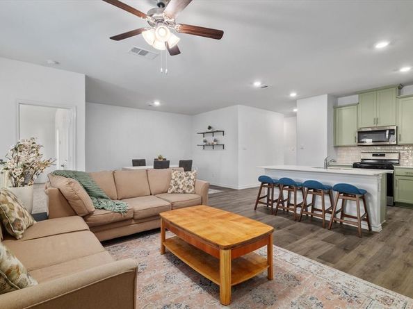 2955  Trusting Way , Aubrey Texas 76227