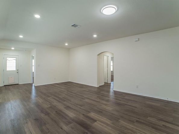 817  Horton Street , Fate Texas 75189