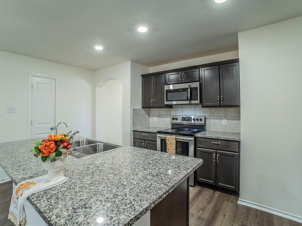 817  Horton Street , Fate Texas 75189
