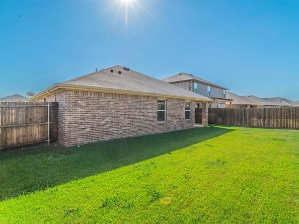 817  Horton Street , Fate Texas 75189