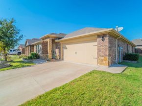 817  Horton Street , Fate Texas 75189