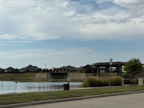 817  Horton Street , Fate Texas 75189