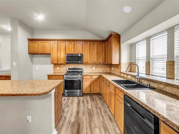 1213  Continental Congress Parkway , Savannah Texas 76227