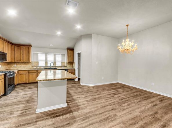 1213  Continental Congress Parkway , Savannah Texas 76227