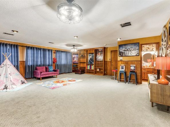 10615  Old Seagoville Road , Dallas Texas 75217