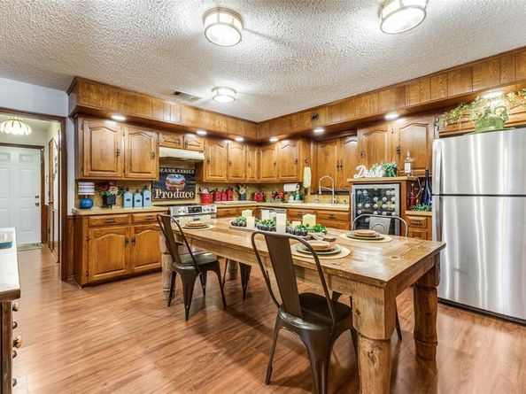 10615  Old Seagoville Road , Dallas Texas 75217