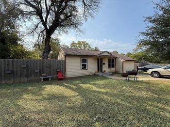 654  Mannington Drive 