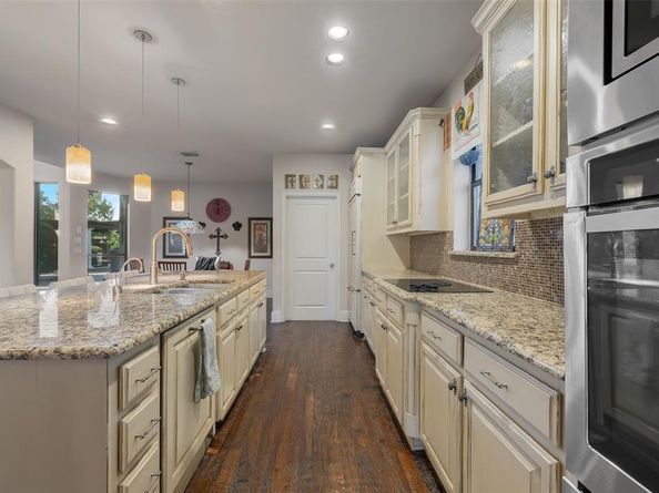 4105  Chief Drive , Carrollton Texas 75007