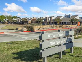 17490  Meandering Way  404, Dallas Texas 75252