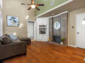 17490  Meandering Way  404, Dallas Texas 75252