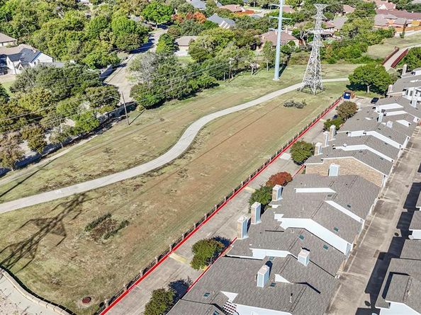 17490  Meandering Way  404, Dallas Texas 75252