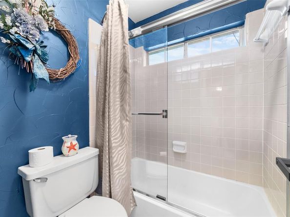 5509  Allen Lane , Rowlett Texas 75088