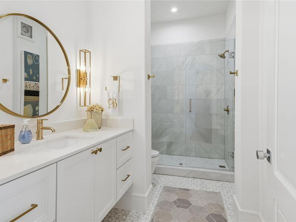 300  O Connor Ridge Boulevard  24, Irving Texas 75038