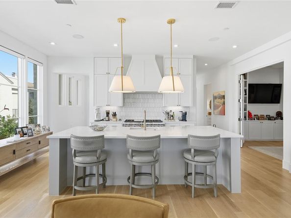 300  O Connor Ridge Boulevard  24, Irving Texas 75038