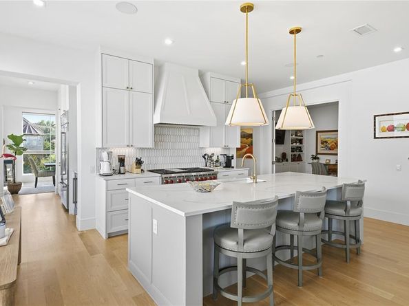 300  O Connor Ridge Boulevard  24, Irving Texas 75038