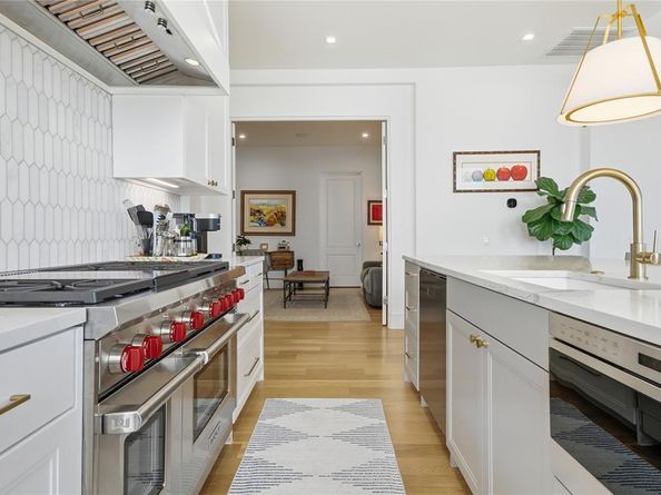 300  O Connor Ridge Boulevard  24, Irving Texas 75038