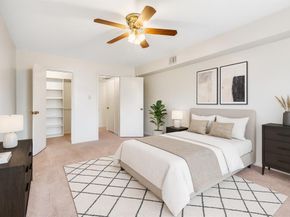 4036  Ridglea Country Club Drive  1006, Fort Worth Texas 76126