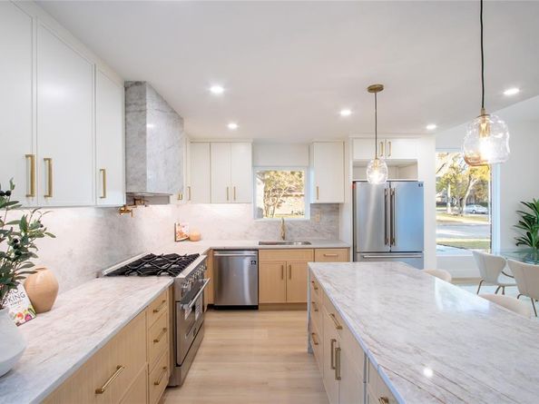 10009  Apple Creek Drive , Dallas Texas 75243