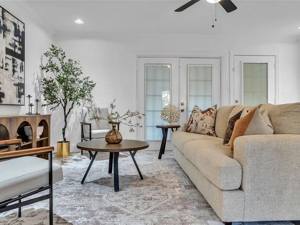 910  Shorehaven Drive , Garland Texas 75040