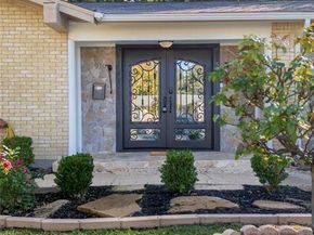 910  Shorehaven Drive , Garland Texas 75040