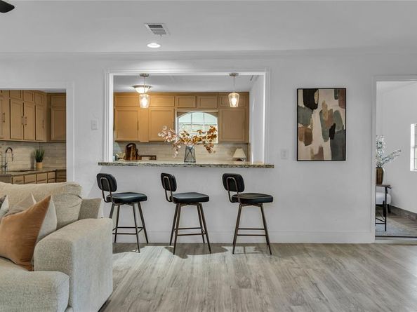 910  Shorehaven Drive , Garland Texas 75040