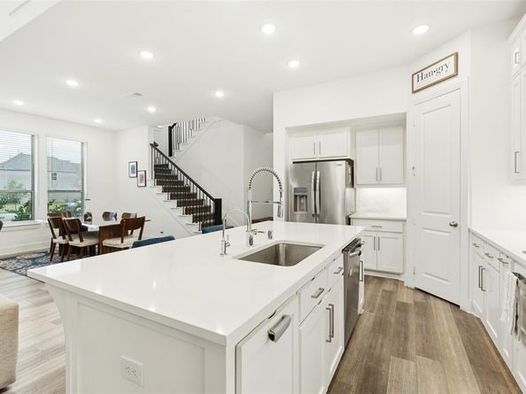 4313  Expedition Drive , Oak Point Texas 75068