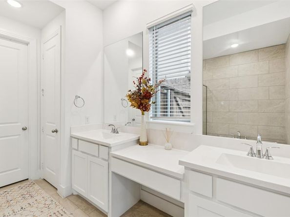 4313  Expedition Drive , Oak Point Texas 75068