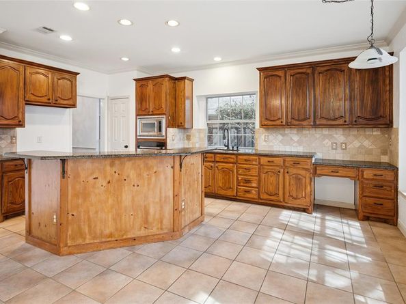 807  Peterstow Drive , Euless Texas 76039