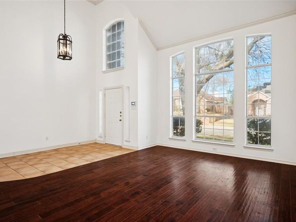 807  Peterstow Drive , Euless Texas 76039