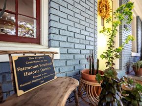 2204  6th Avenue , Fort Worth Texas 76110