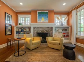 2204  6th Avenue , Fort Worth Texas 76110