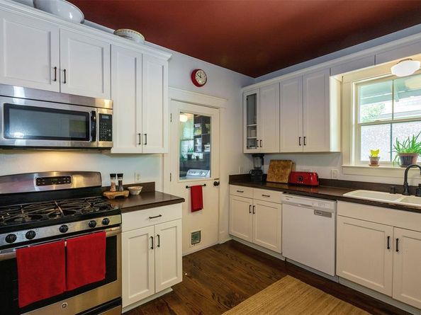 2204  6th Avenue , Fort Worth Texas 76110