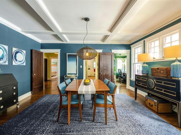 2204  6th Avenue , Fort Worth Texas 76110