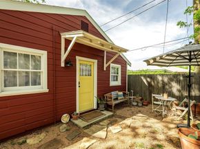 2204  6th Avenue , Fort Worth Texas 76110