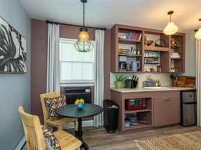 2204  6th Avenue , Fort Worth Texas 76110