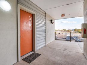 1111 S Akard Street  300, Dallas Texas 75215