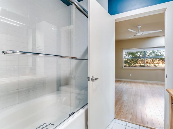 1111 S Akard Street  300, Dallas Texas 75215