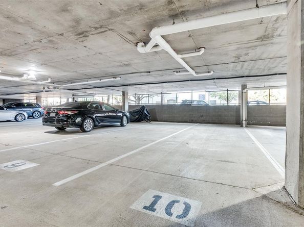 1111 S Akard Street  300, Dallas Texas 75215