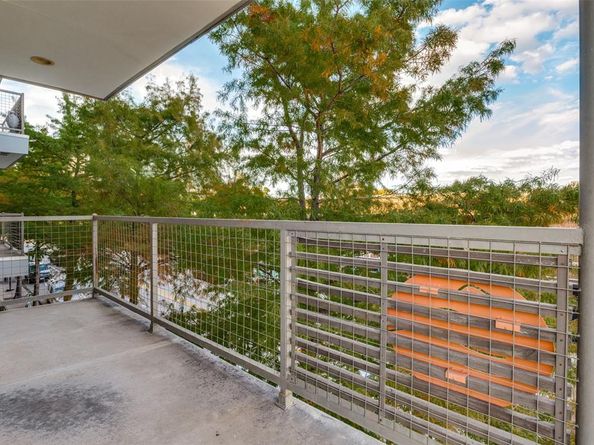 1111 S Akard Street  300, Dallas Texas 75215