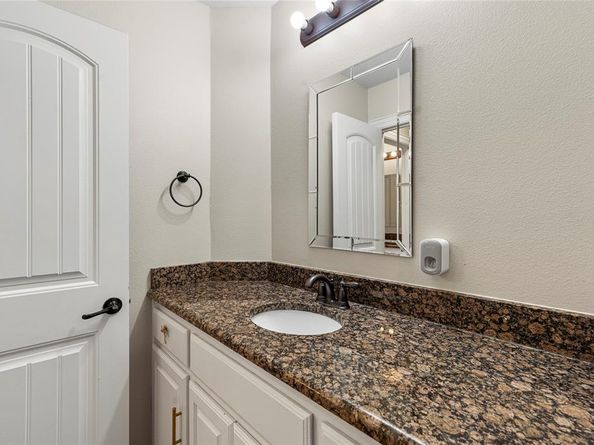 399  Wyndemere Boulevard , Heath Texas 75032