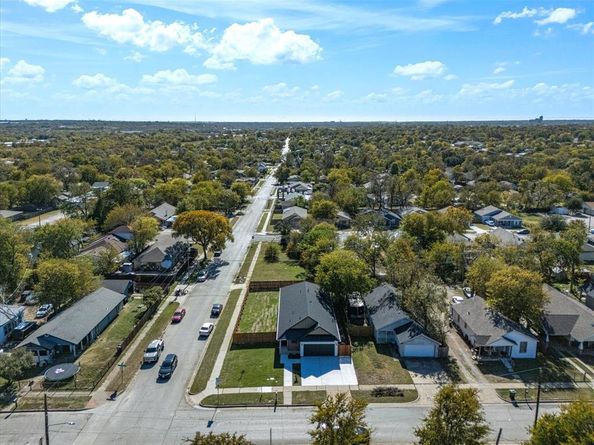 1254 E Jefferson Avenue , Fort Worth Texas 76104