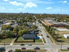 1254 E Jefferson Avenue , Fort Worth Texas 76104