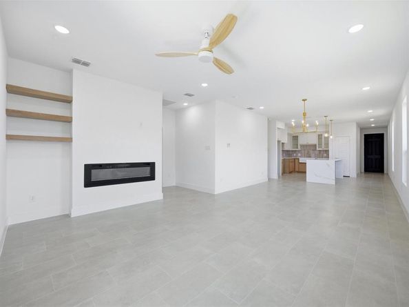 1254 E Jefferson Avenue , Fort Worth Texas 76104