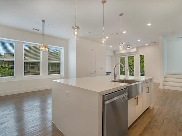 4205  Roseland Avenue  205, Dallas Texas 75204