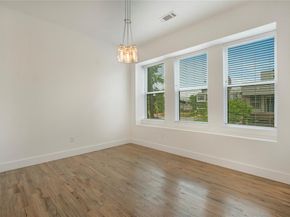 4205  Roseland Avenue  205, Dallas Texas 75204