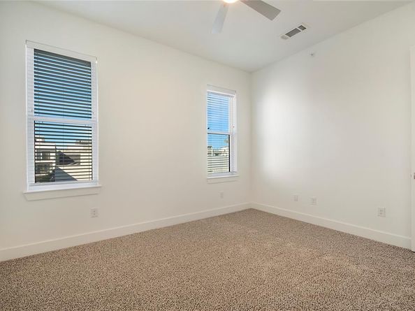 4205  Roseland Avenue  205, Dallas Texas 75204