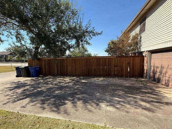 1700  Hartford Drive , Carrollton Texas 75007