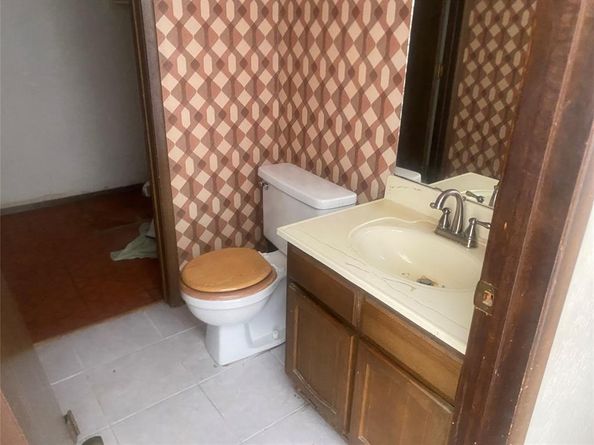 1700  Hartford Drive , Carrollton Texas 75007