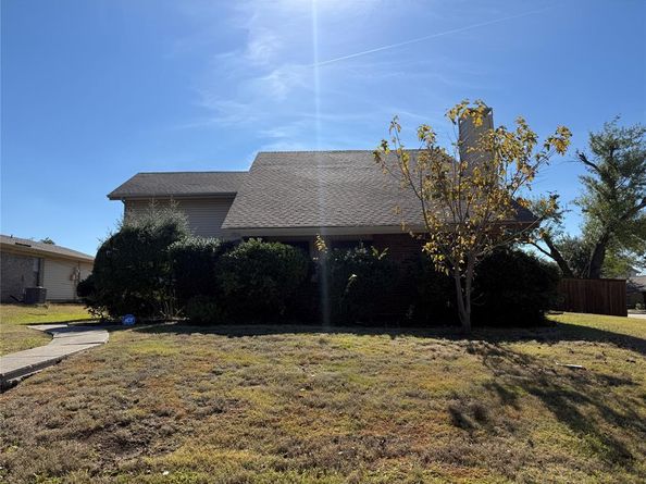 1700  Hartford Drive , Carrollton Texas 75007